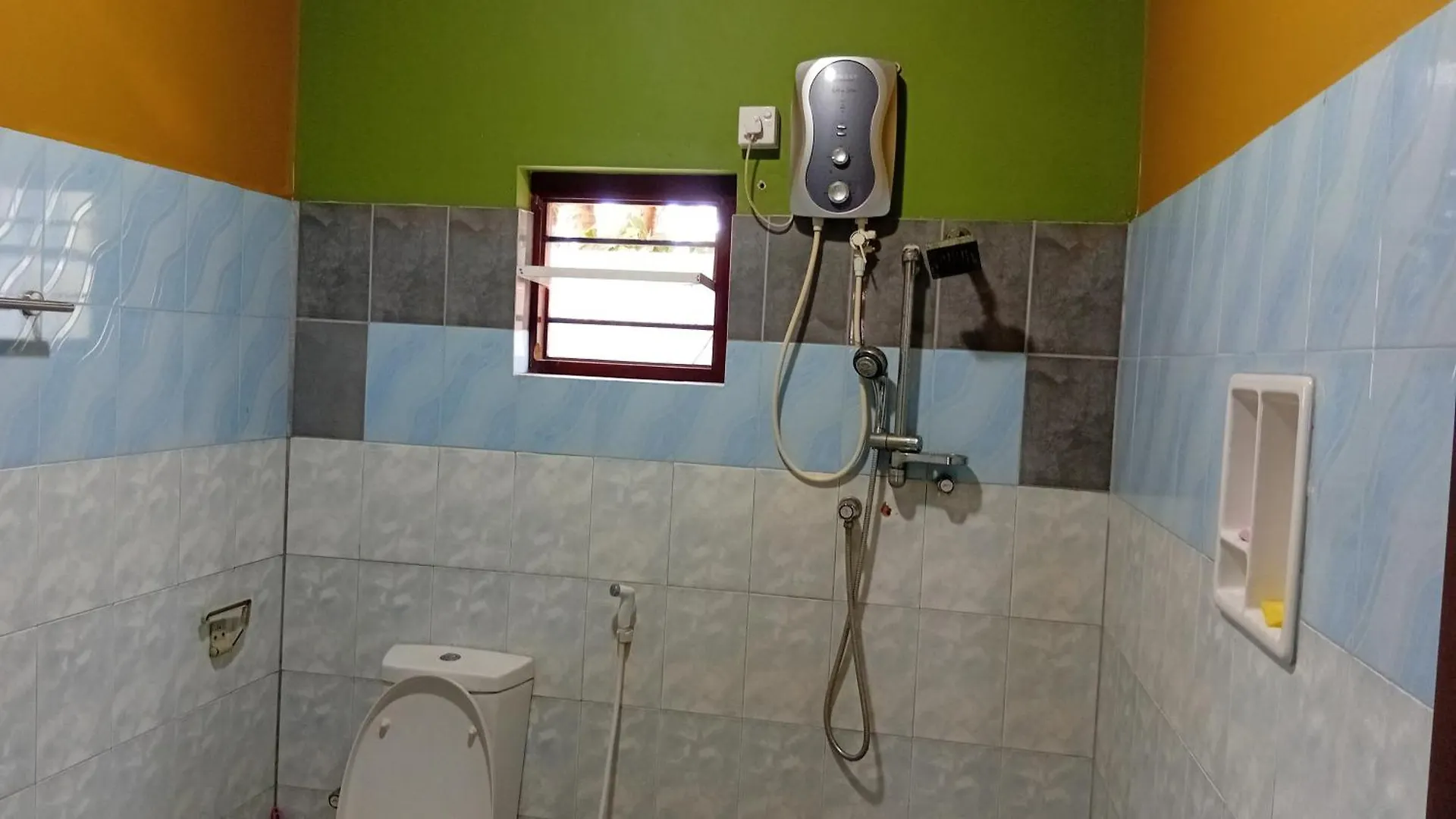 Nest Hostel Negombo