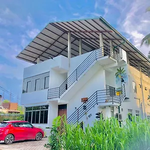Ceylon - Airport Transit Hostel
